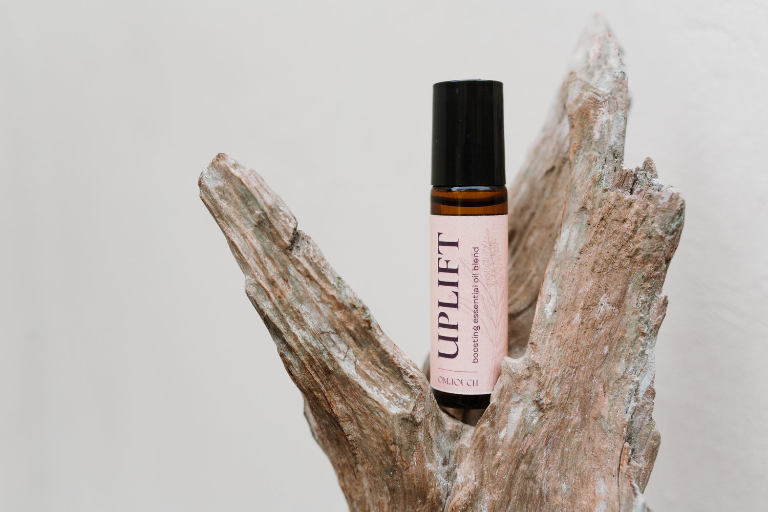 Elevating essential oil blend UPLIFT