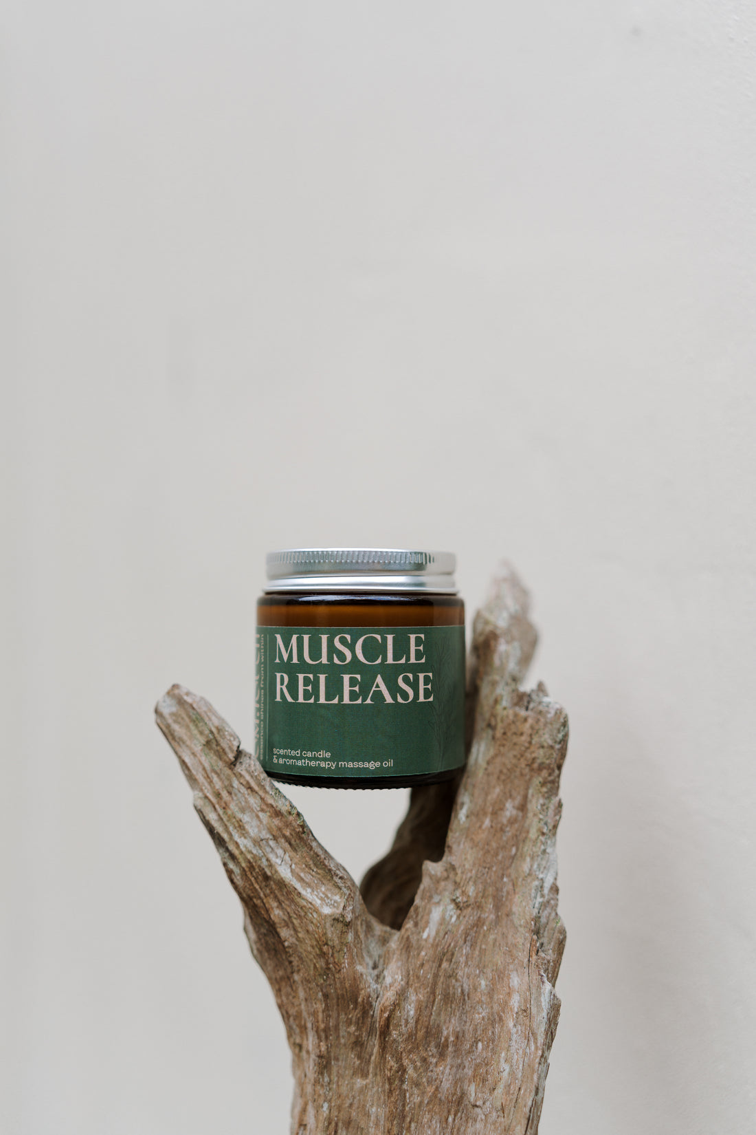 Scented candle &amp; aromatherapy massage oil MUSCLE RELEASE