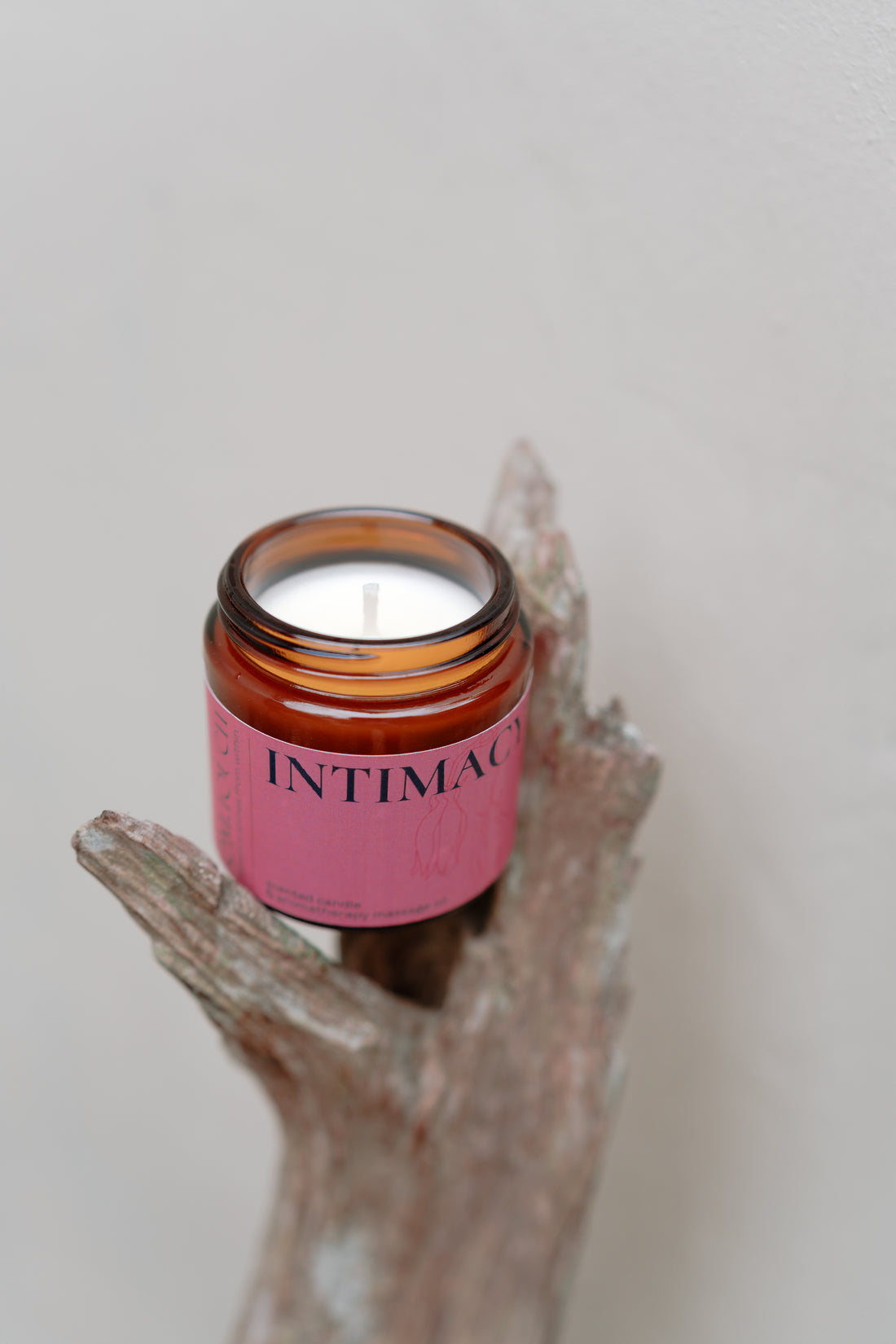 Scented candle &amp; aromatherapy massage oil INTIMACY